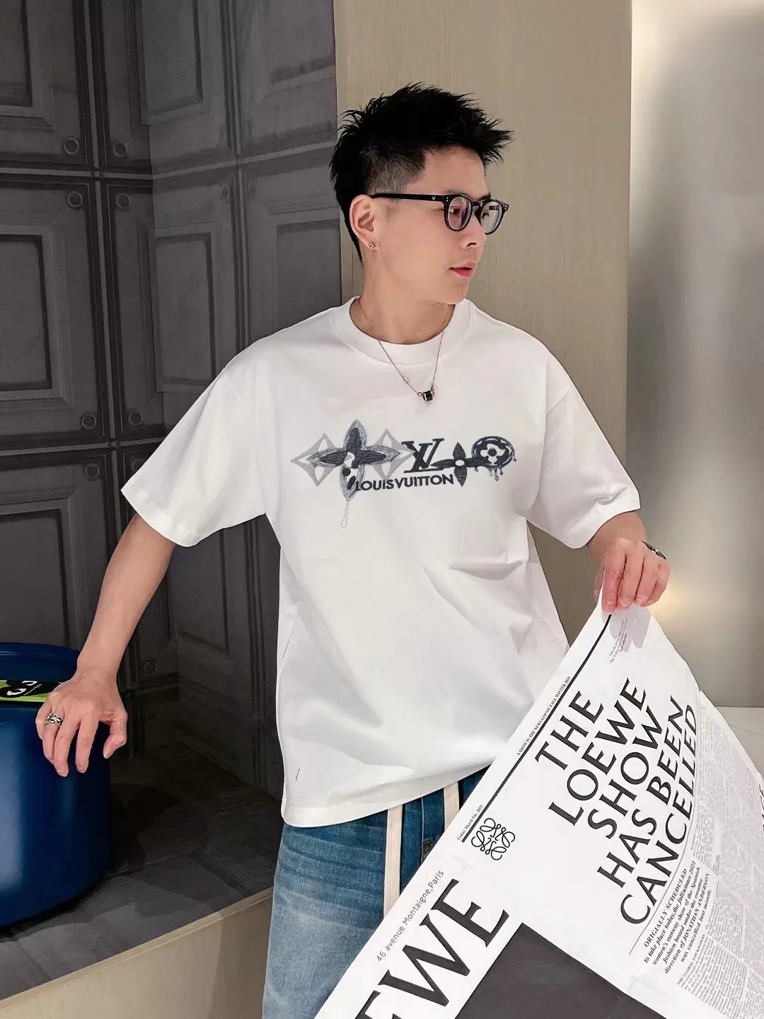 Louis Vuitton/ logo